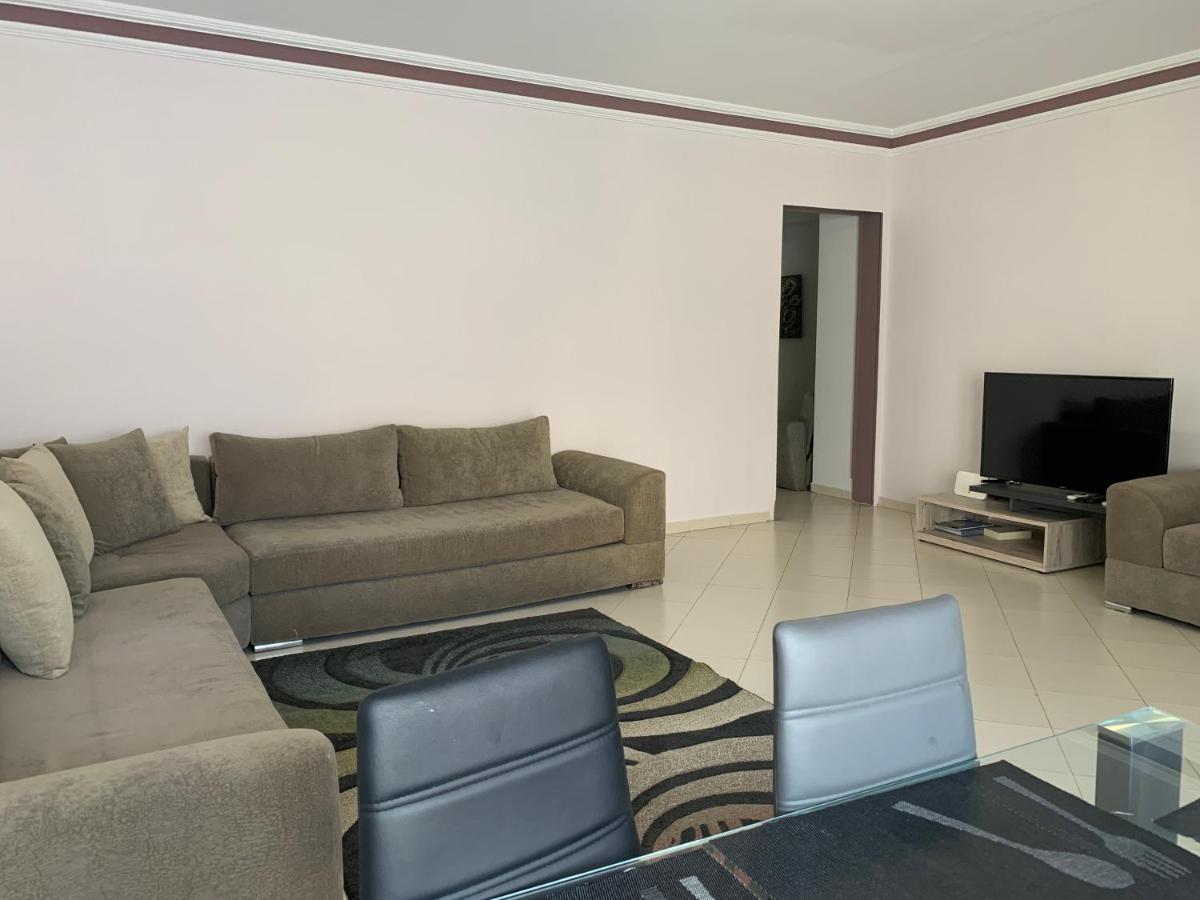 Anfa 28 - 2 Bedrooms - Well Located Apartment - Large And Pleasant カサブランカ エクステリア 写真