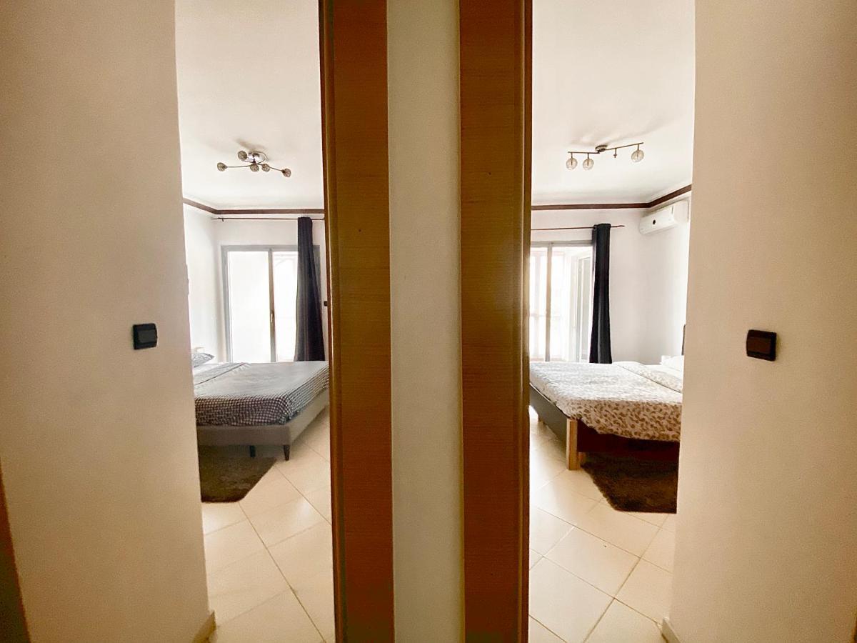 Anfa 28 - 2 Bedrooms - Well Located Apartment - Large And Pleasant カサブランカ エクステリア 写真