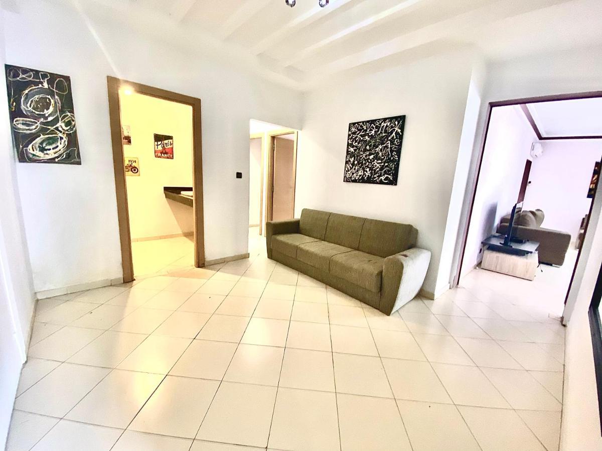 Anfa 28 - 2 Bedrooms - Well Located Apartment - Large And Pleasant カサブランカ エクステリア 写真